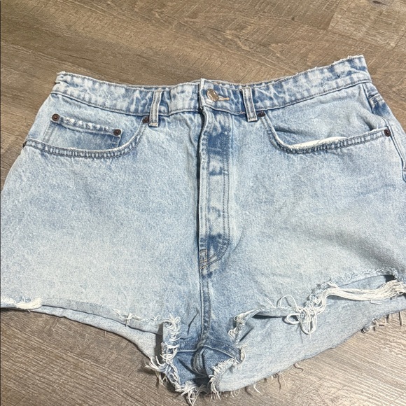 Zara Light Blue Distressed Jean Shorts - Picture 1 of 3